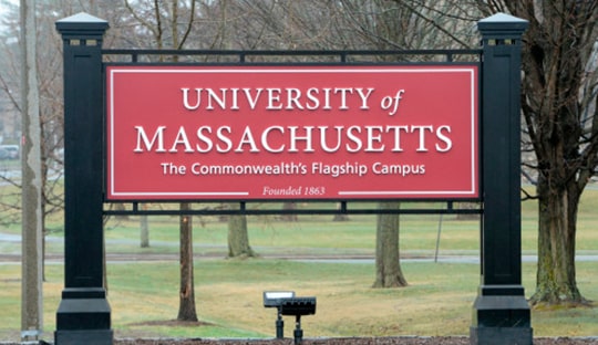 University of Massachusetts Master hazırlık programları